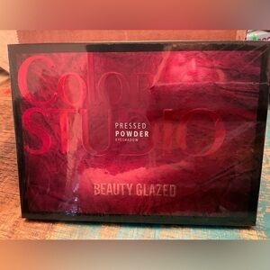 BN Color Studio Pressed powder Eye Shadow